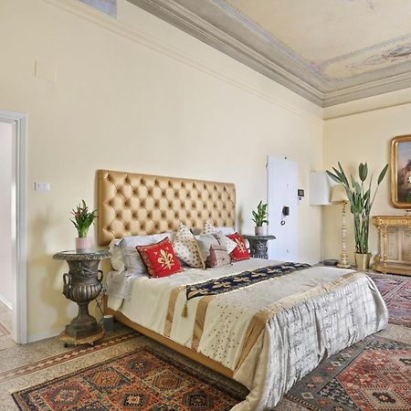 Lullaby Suite Near Palazzo Vecchio And Piazza Signoria -Hosted By Sweetstay フィレンツェ エクステリア 写真