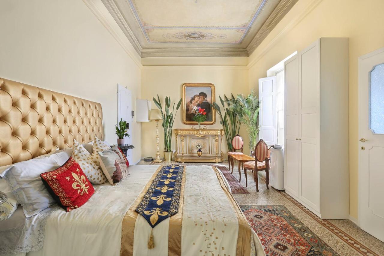 Lullaby Suite Near Palazzo Vecchio And Piazza Signoria -Hosted By Sweetstay フィレンツェ エクステリア 写真