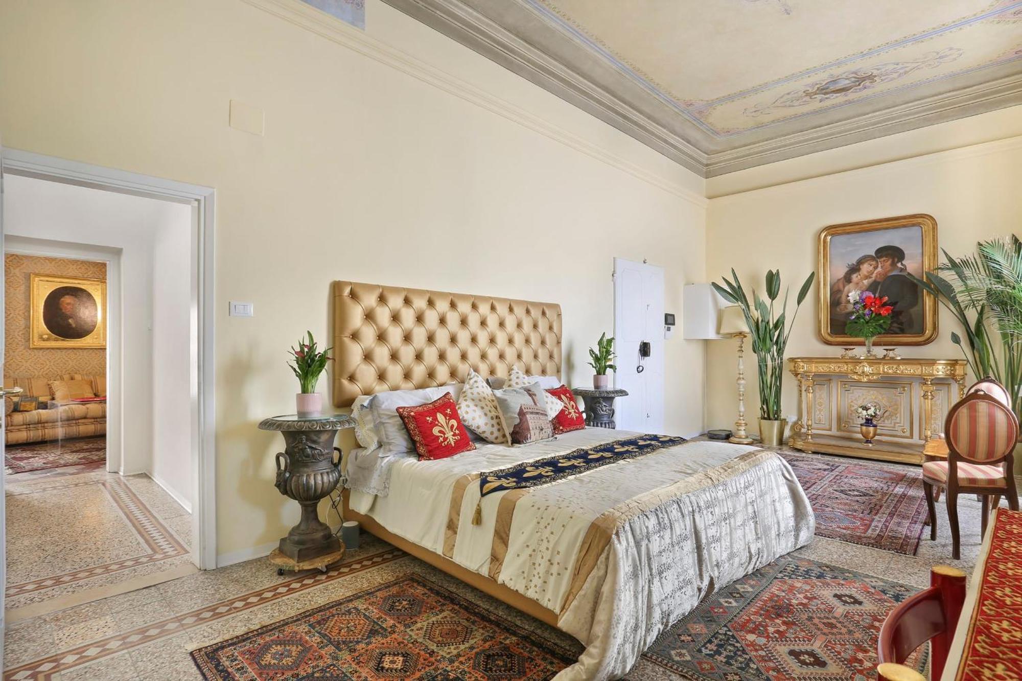 Lullaby Suite Near Palazzo Vecchio And Piazza Signoria -Hosted By Sweetstay フィレンツェ エクステリア 写真